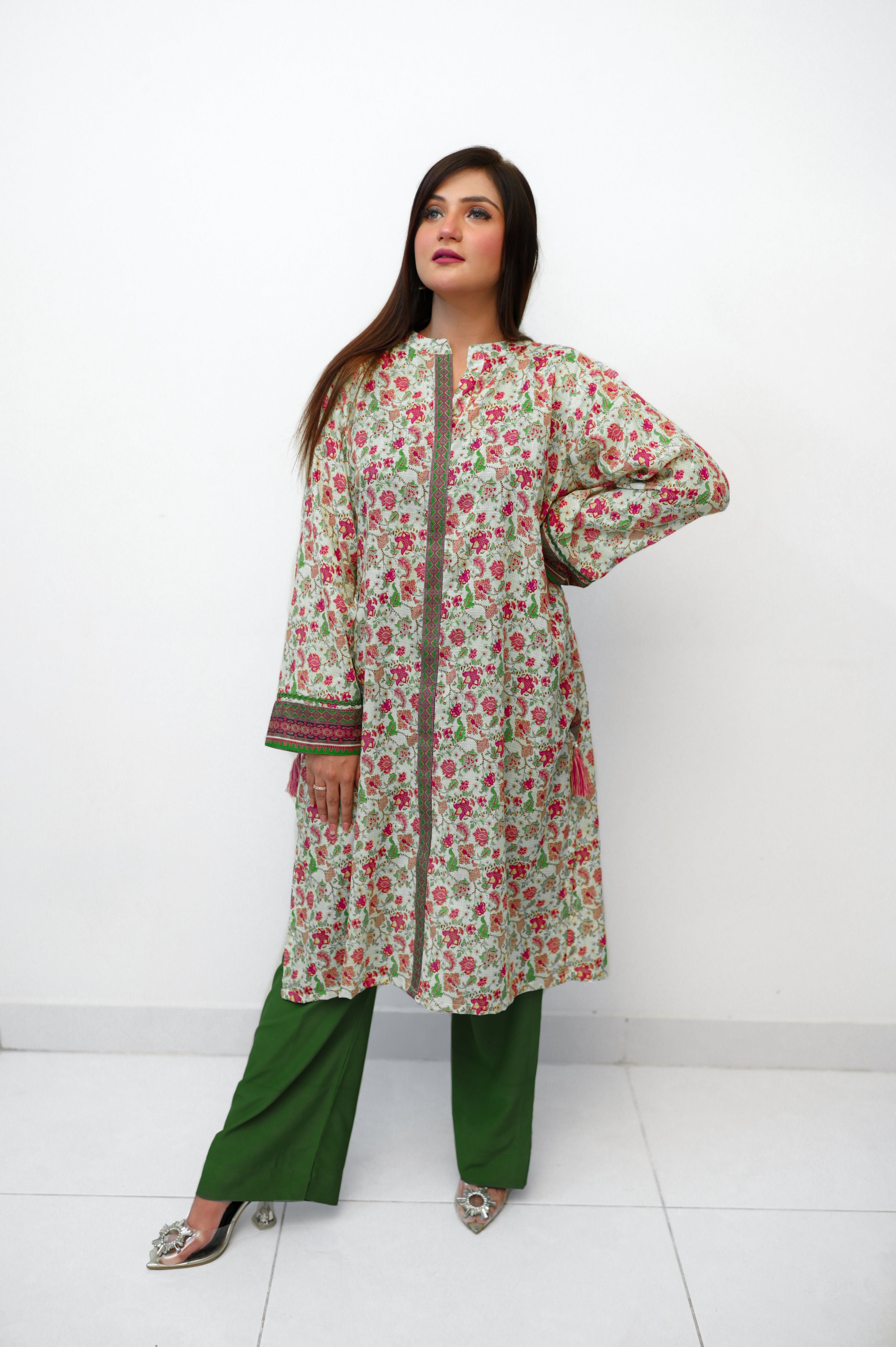 TEA GREEN